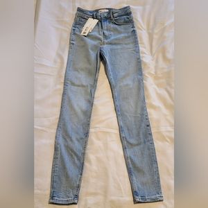 NWT Zara Skinny, high rise, full length jeans. Light wash. Size 2